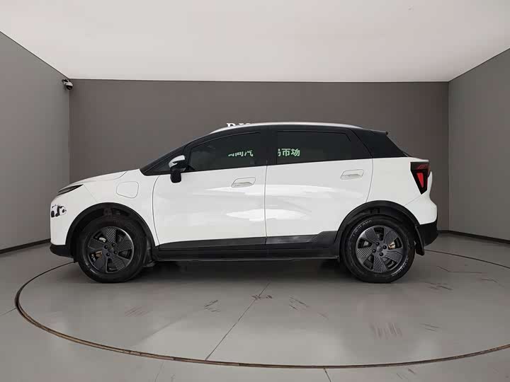 Geely Geometry E Firefly, 2023 — фото 8 из 9