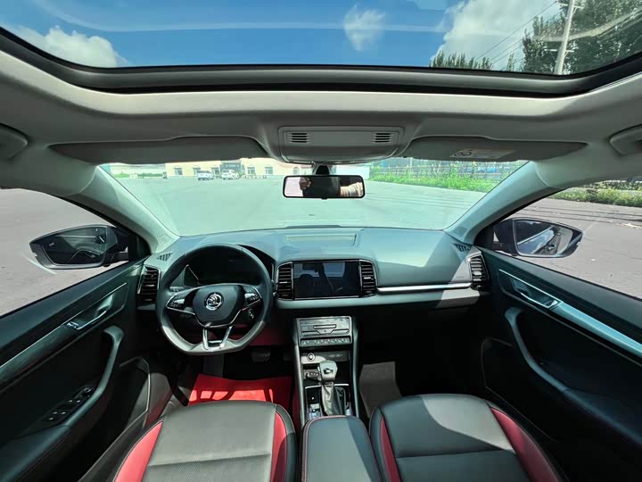 Skoda Karoq, 2022 — фото 8 из 9