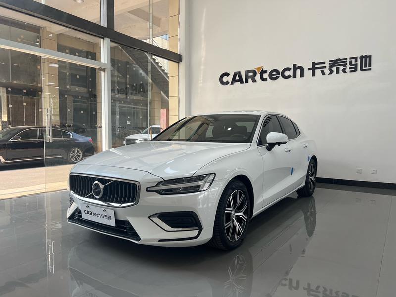 Volvo S60, 2023 — купить в Перми под ключ