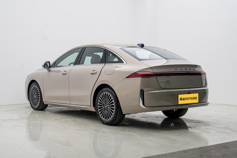 Roewe M7 DMH, 2025 — фото 5 из 12