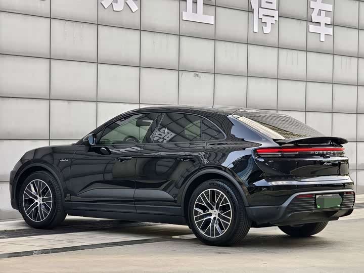 Porsche Macan EV, 2026 — фото 6 из 7