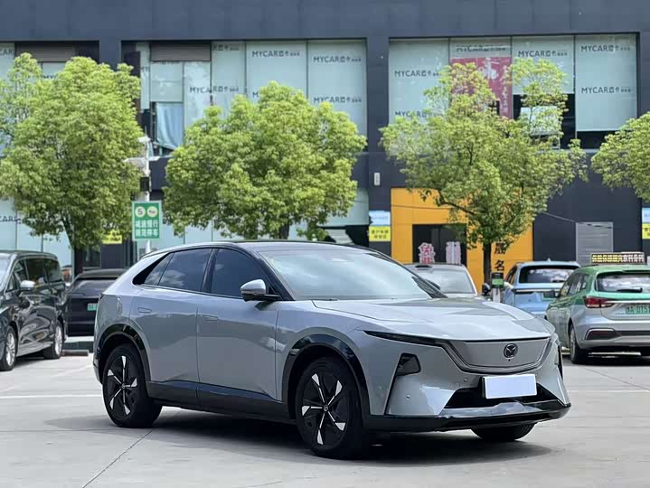 Mazda EZ-60, 2025 — фото 3 из 9