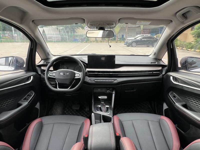 Geely Vision X3, 2022 — фото 9 из 12