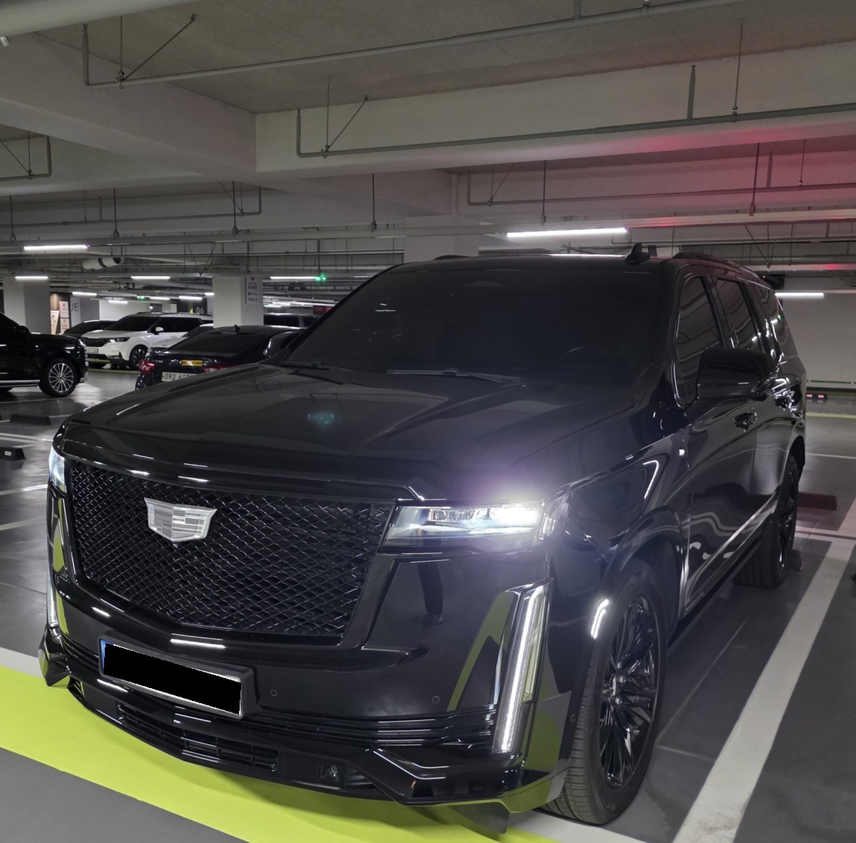 Cadillac Escalade, 2022 — фото 2 из 12