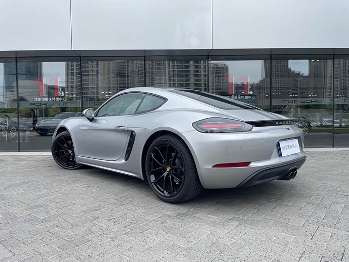Porsche 718, 2025 — фото 7 из 9