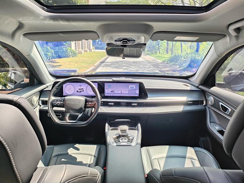 Chery Tiggo 8 Pro, 2024 — фото 10 из 12