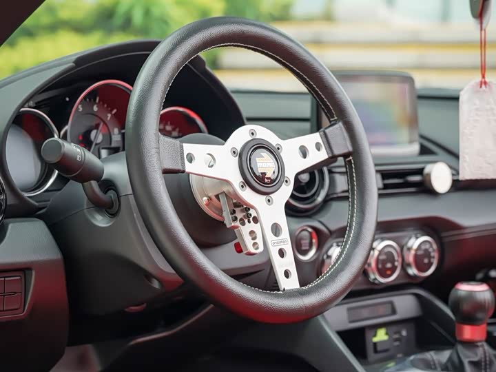 Mazda MX-5, 2023 — фото 6 из 7