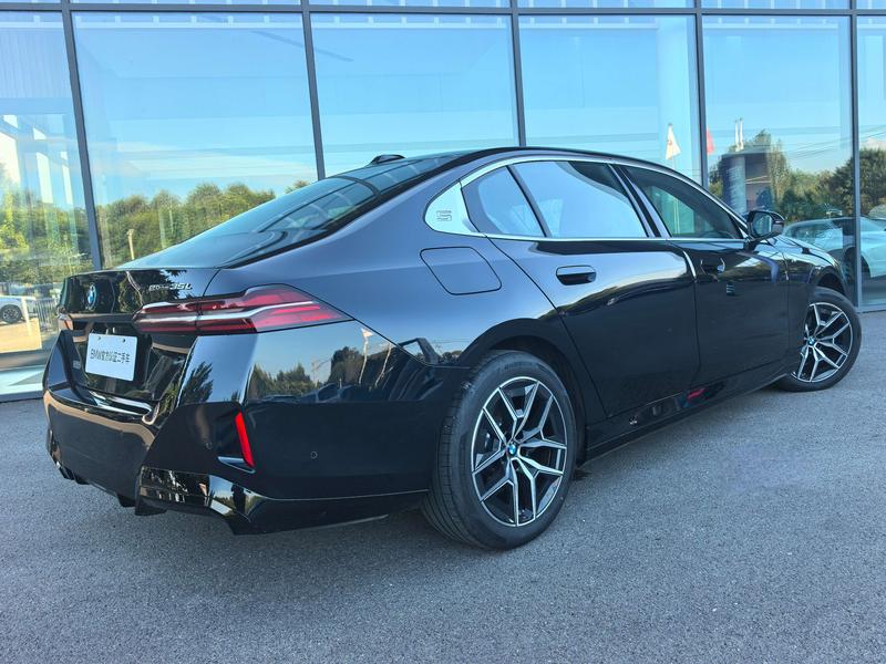BMW i5, 2025 — фото 5 из 12