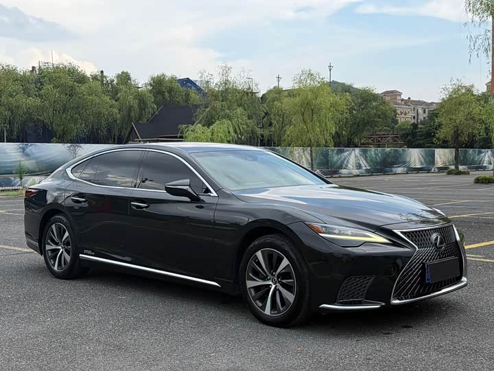 Lexus LS, 2022 — фото 3 из 9