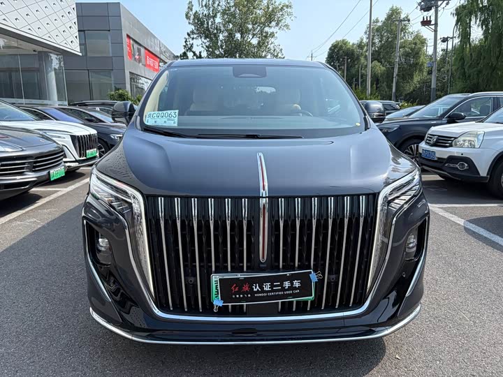Hongqi HQ9 Hybrid, 2026 — фото 2 из 9