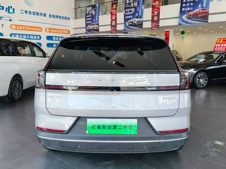 Volvo XC70 Hybrid, 2025 — фото 2 из 9