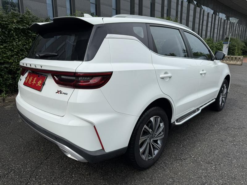 Geely Vision X6, 2021 — фото 6 из 12
