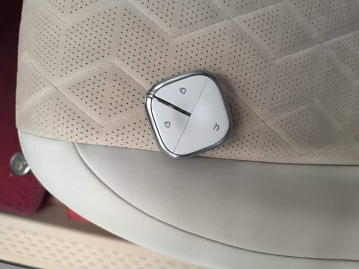 Baojun KiWi EV, 2022 — фото 9 из 9