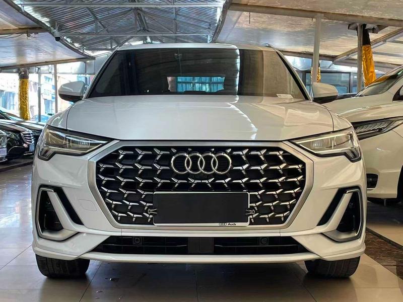 Audi Q3, 2024 — фото 2 из 12