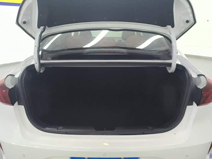 Changan Eado Plus, 2023 — фото 4 из 9