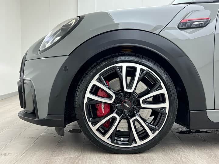 Mini Mini JCW, 2021 — фото 4 из 9