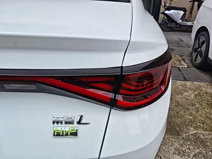 Geely Emgrand L Hi·P Hybrid, 2022 — фото 8 из 9