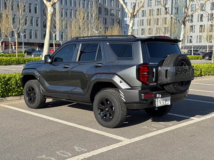 Tank 400 Hybrid, 2025 — фото 5 из 9