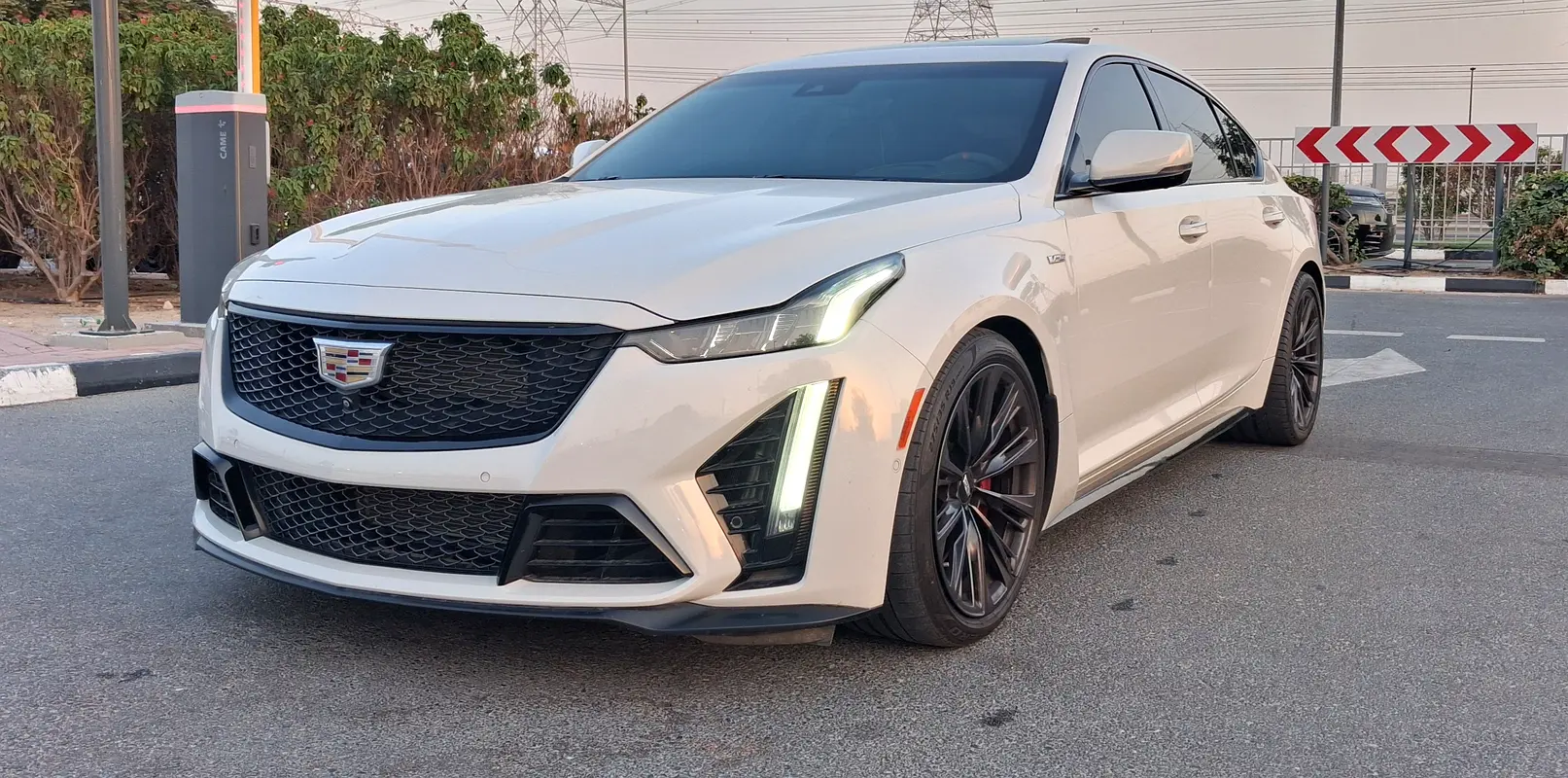 Cadillac CT5, 2022 — фото 2 из 10
