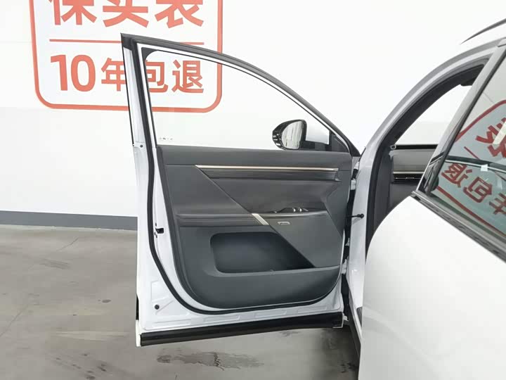 Dongfeng Yipai eπ 008, 2024 — фото 8 из 9