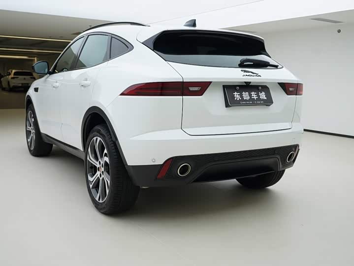 Jaguar E-Pace, 2023 — фото 4 из 9