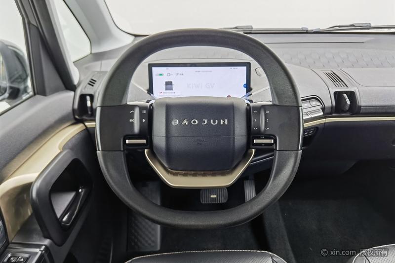 Baojun KiWi EV, 2022 — фото 8 из 12