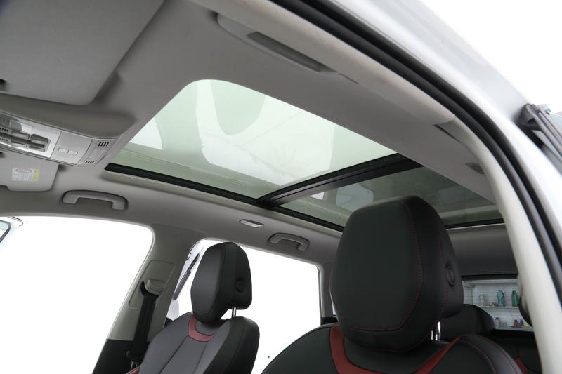 Skoda Karoq, 2023 — фото 12 из 12