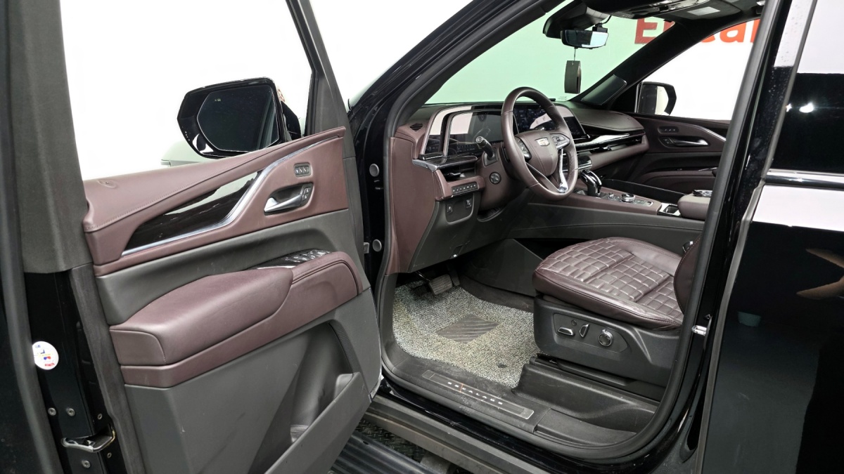 Cadillac Escalade, 2023 — фото 9 из 12
