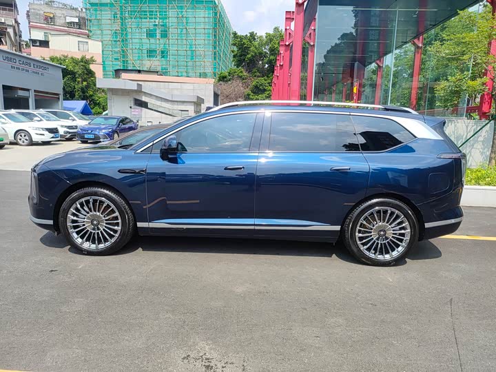 GAC Hyptec HL, 2025 — фото 4 из 9