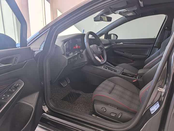 Volkswagen Golf GTI, 2023 — фото 4 из 9