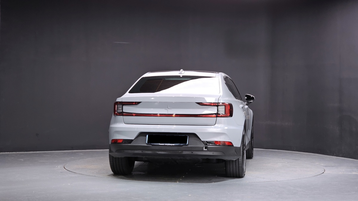 Polestar 2, 2025 — фото 4 из 12