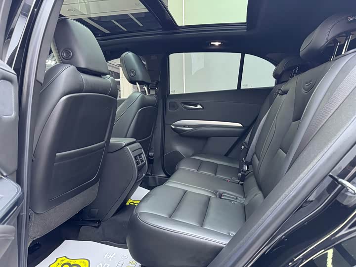 Cadillac XT4, 2022 — фото 8 из 9