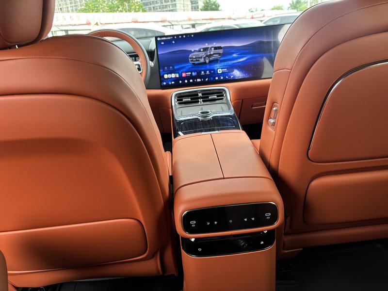 Geely Galaxy M9, 2025 — фото 11 из 12