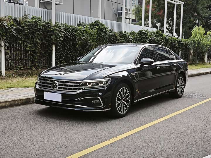 Volkswagen Phideon, 2023 — купить в Самаре под ключ