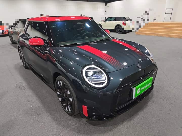 Mini Cooper JCW, 2025 — фото 4 из 9