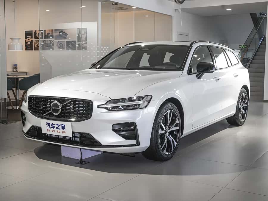 Volvo V60, 2026 — купить в Тамбове под ключ