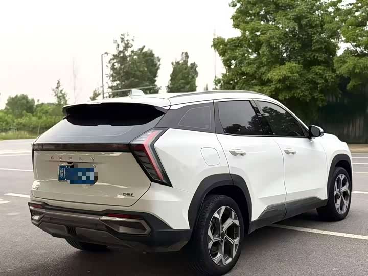 Geely Atlas L, 2023 — фото 9 из 9