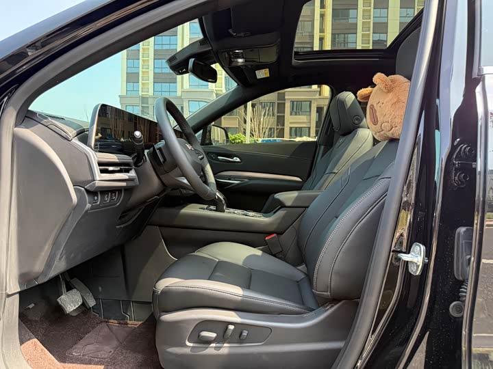 Cadillac XT4, 2025 — фото 5 из 9