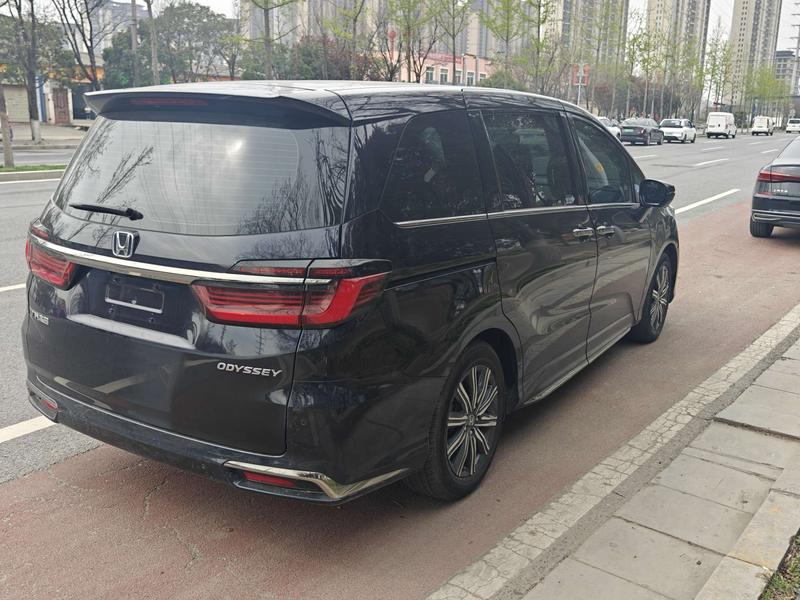 Honda Odyssey, 2023 — фото 6 из 12