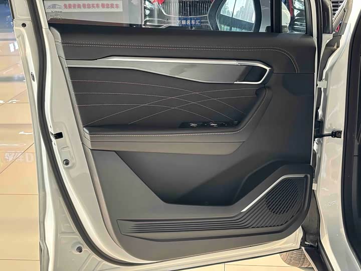 Geely Okavango L, 2025 — фото 6 из 7