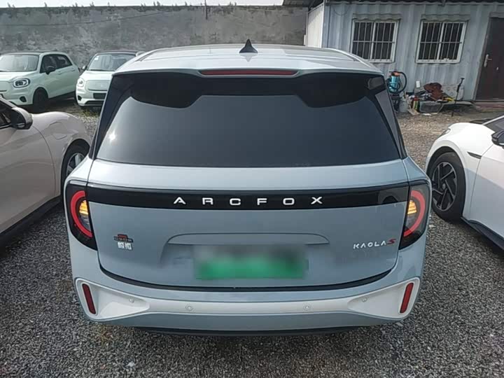 BAIC Arcfox Kaola S, 2024 — фото 6 из 9