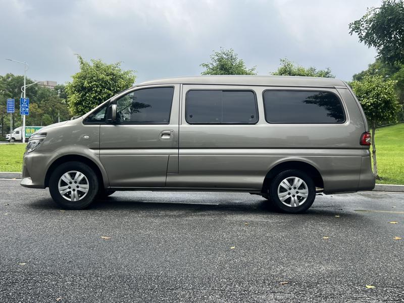 Dongfeng Forthing Lingzhi M5, 2023 — фото 3 из 9