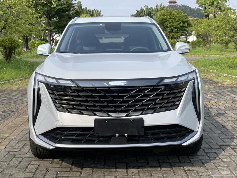Geely Atlas L, 2025 — фото 2 из 12