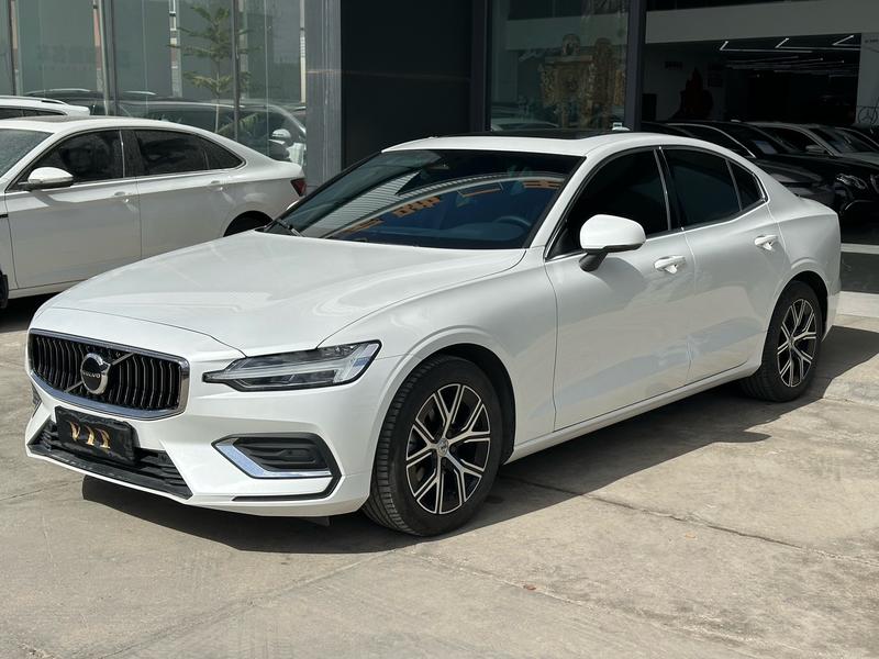 Volvo S60, 2024 — купить в Ижевске под ключ