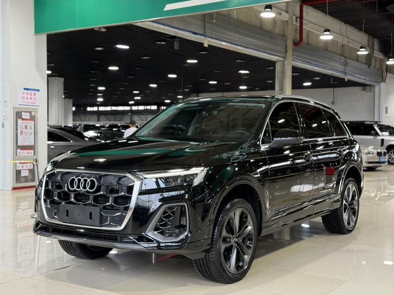 Audi Q7, 2026 — купить в Москве под ключ