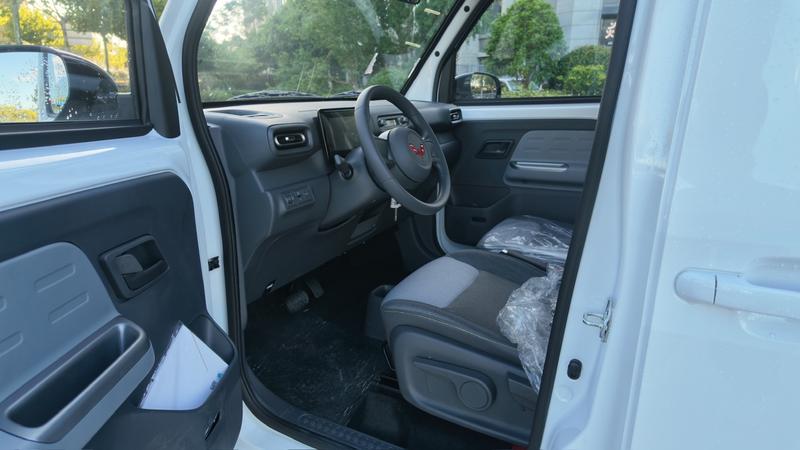 Wuling Sunshine EV, 2026 — фото 11 из 12