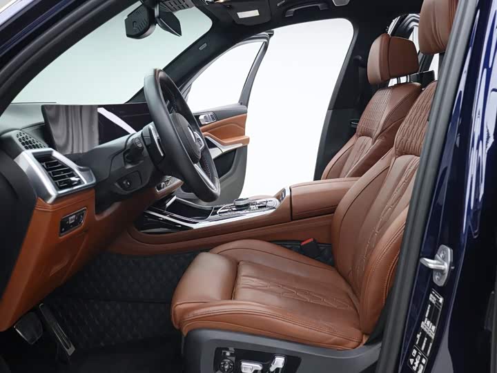 BMW X7, 2023 — фото 2 из 9