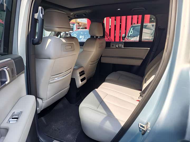 BYD FangChengBao Titanium 7 (Tai 7), 2025 — фото 7 из 9