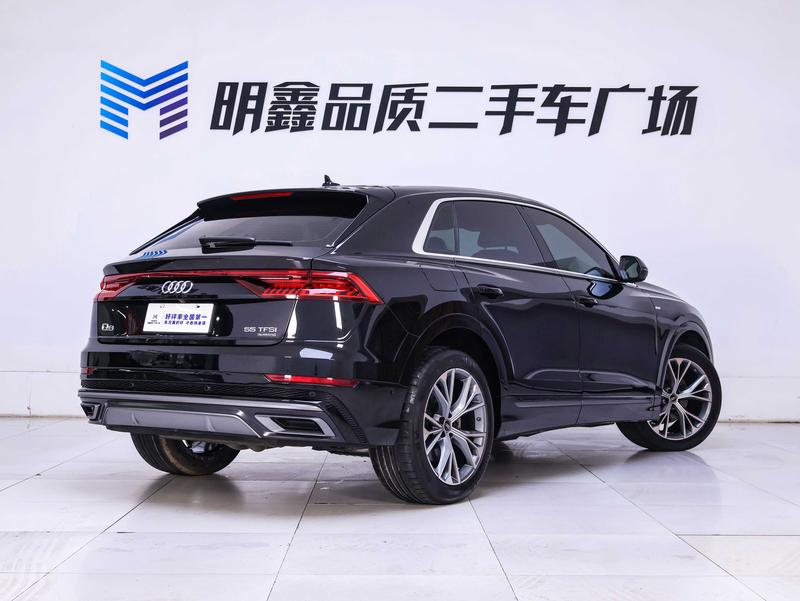Audi Q8, 2022 — фото 4 из 12