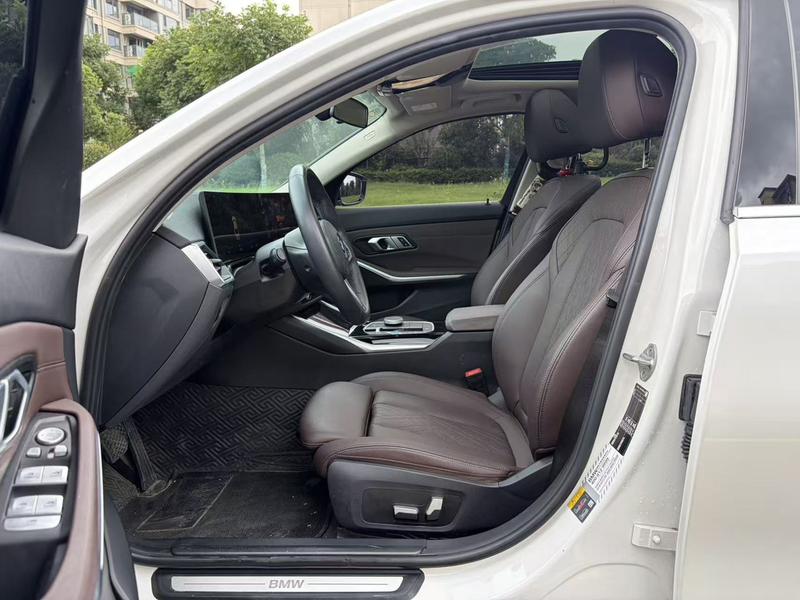 BMW i3, 2022 — фото 10 из 12